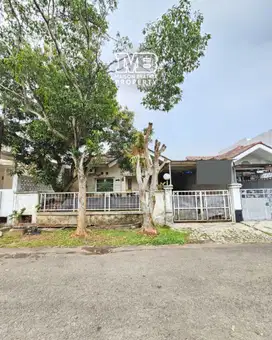 RUMAH LUAS DAN MURAH DI KENCANA LOKA, BSD (IR)