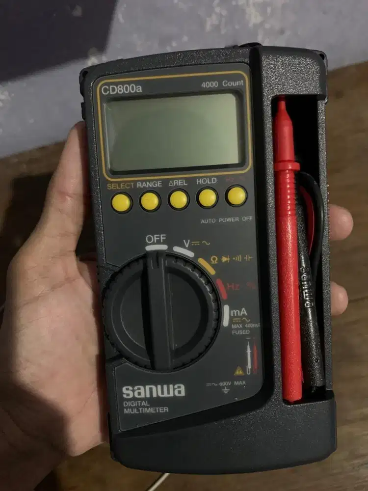Multitester Digital Sanwa