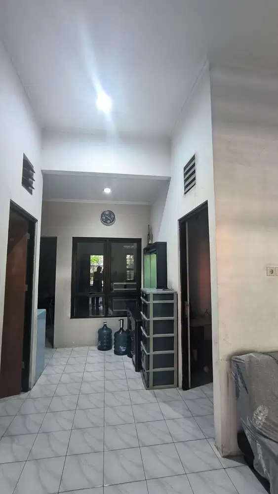 Dijual rumah luas 144m2 di Simprug diporis lokasi strategis harga nego