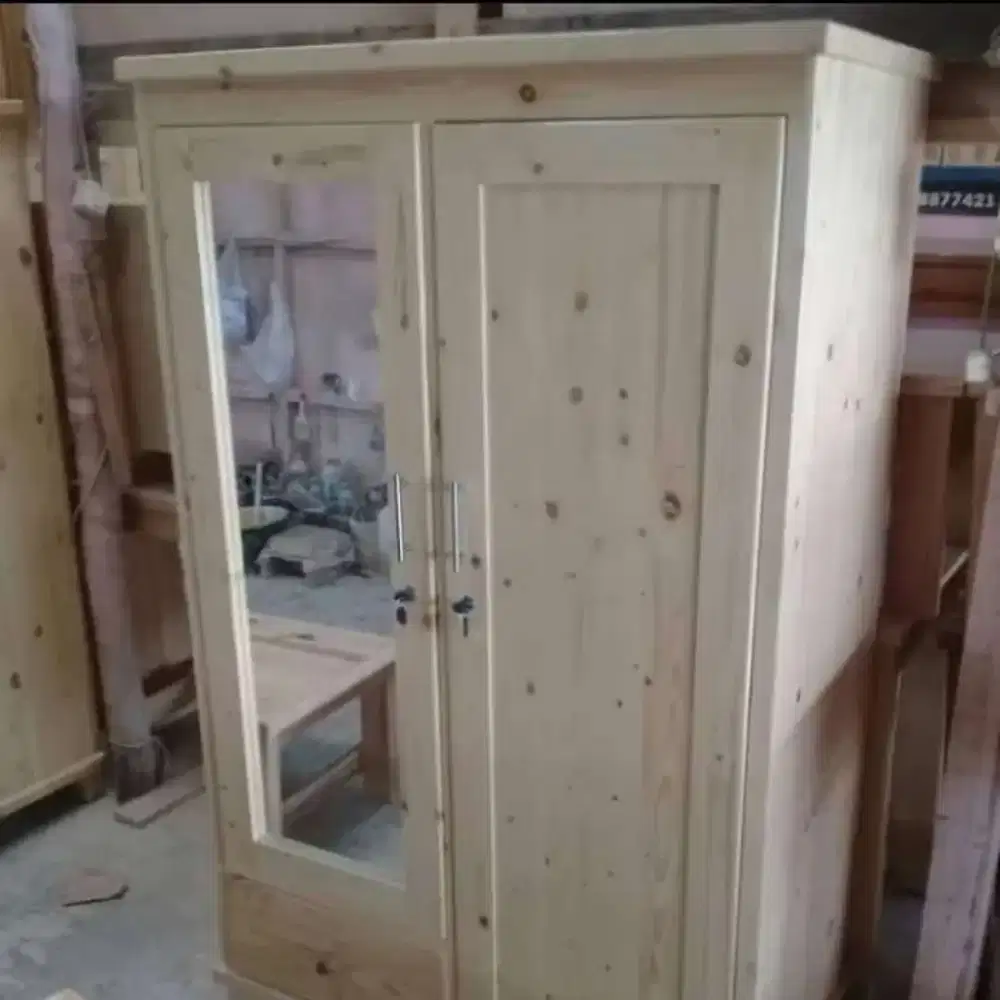 Lemari pakaian .2 pintu