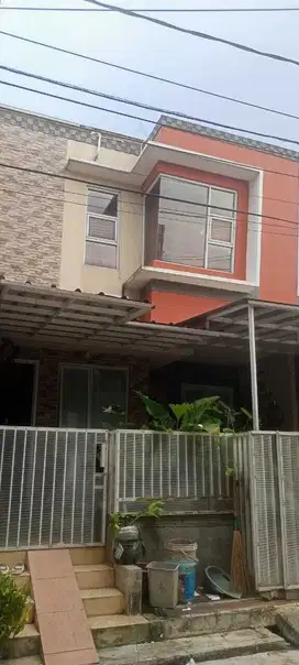 Dijual rumah di Pesona Karawaci. Dekat gading serpong
