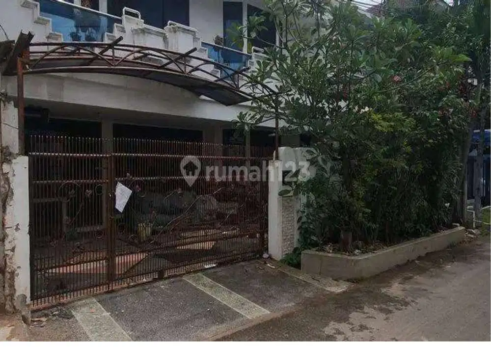 Rumah di Janur Elok Kelapa Gading