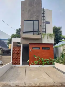Rumah Baru Dekat Cibubur, Jalan Raya dan Tol Jatiwarna Promo DP 15 Jt