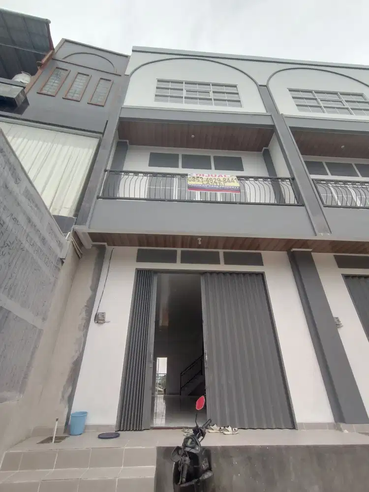 Dijual 3 Ruko tengah kota jl. Beller