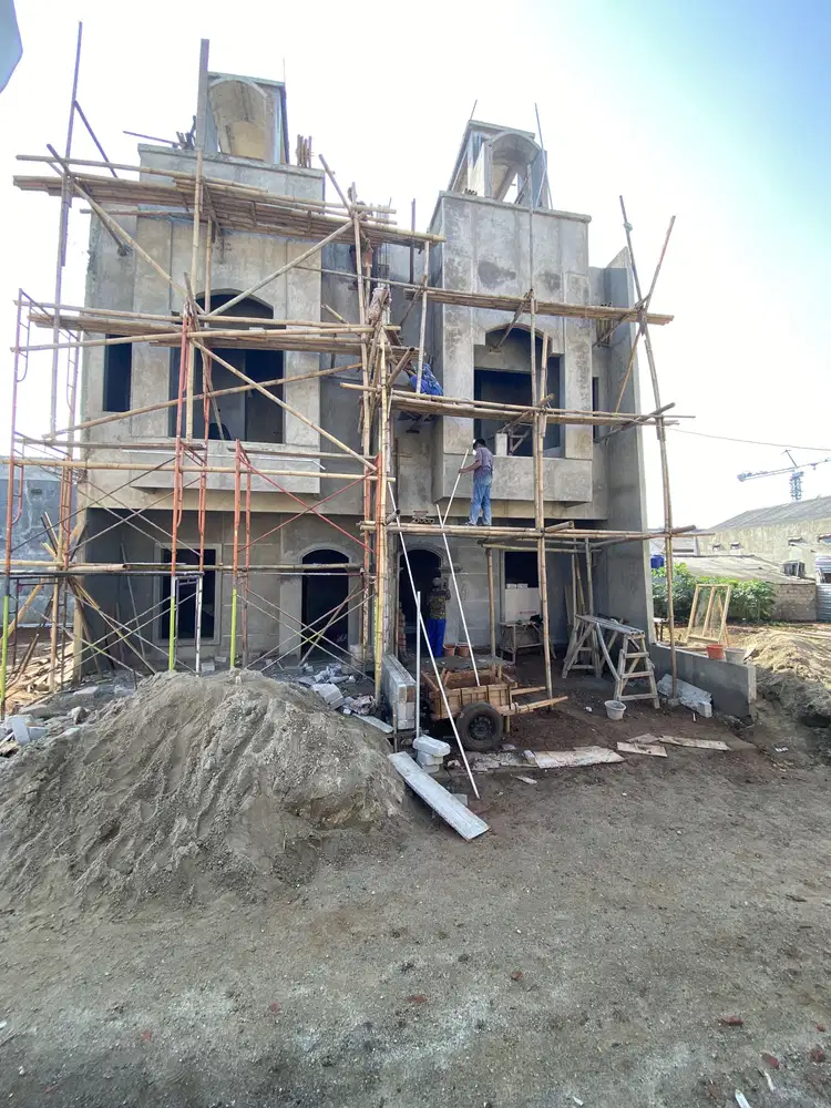 Rumah 3 lantai di kelapa dua depok,brimob,gunadarma