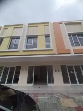 Dijual Cepat Ruko Siap Pakai di Pisa Grande Gading Serpong