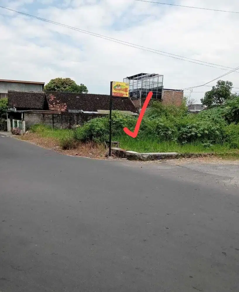 Tanah strategis pinggir.jalan utama sambisari purwomartani