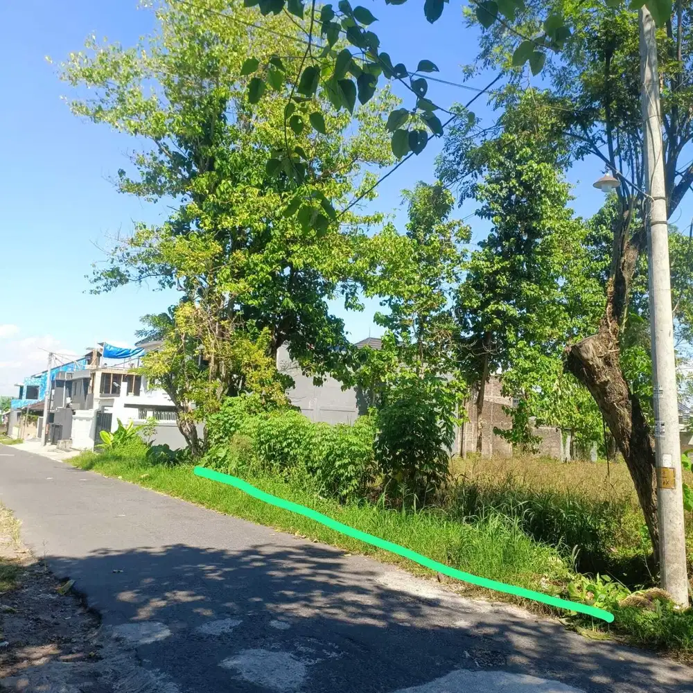 Tanah sangat strategis selatan kampus UII jln kaliurang KM 13