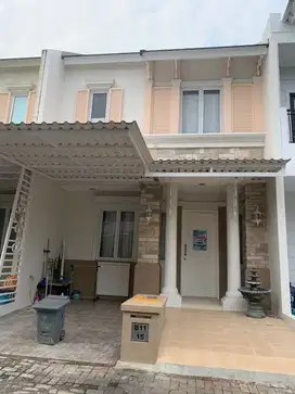 Disewakan rumah furnished Vanya Park Bsd City