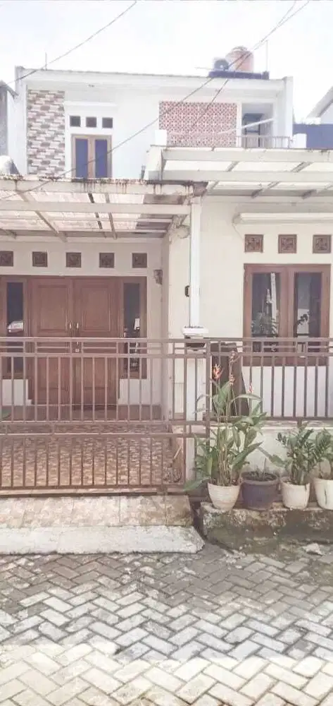 Dijual rumah siap huni dalam cluster dekat stasiun Sudimara