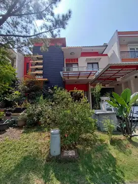 Dijual rumah furnis bebas banjir di Harapan Indah Cluster Taman Cemara