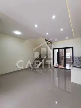 Rumah Modern Minimalis Ciamik Pake Banget di Kopo Permai Bandung