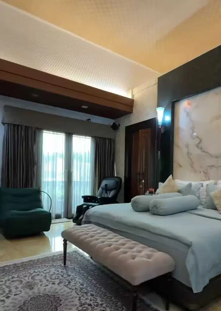 Rumah Mewah Bernuansa Tropis Furnished di jl Duta Indah Pondok Indah