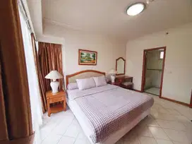 2+1BR Apartemen Cocok untuk Keluarga Perabot dan Fasilitas Lengkap