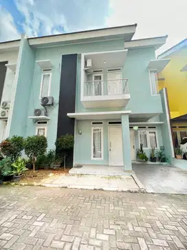 Townhouse Cipinang dua lantai siap huni harga nego