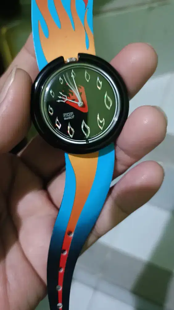 Swatch POP red devil