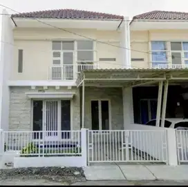 DI GREENLAKE WONOREJO SURABAYA , JUAL RUMAH 2 LT MINIMALIS (Tjin2Winmax)
