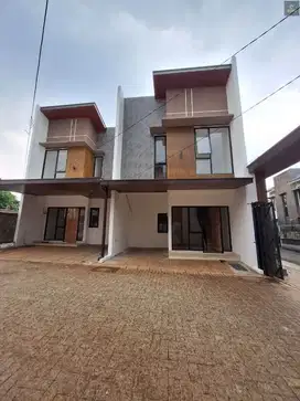 Rumah 2 Lantai Siap Huni di Cirendeu Ciputat Timur deket MRT