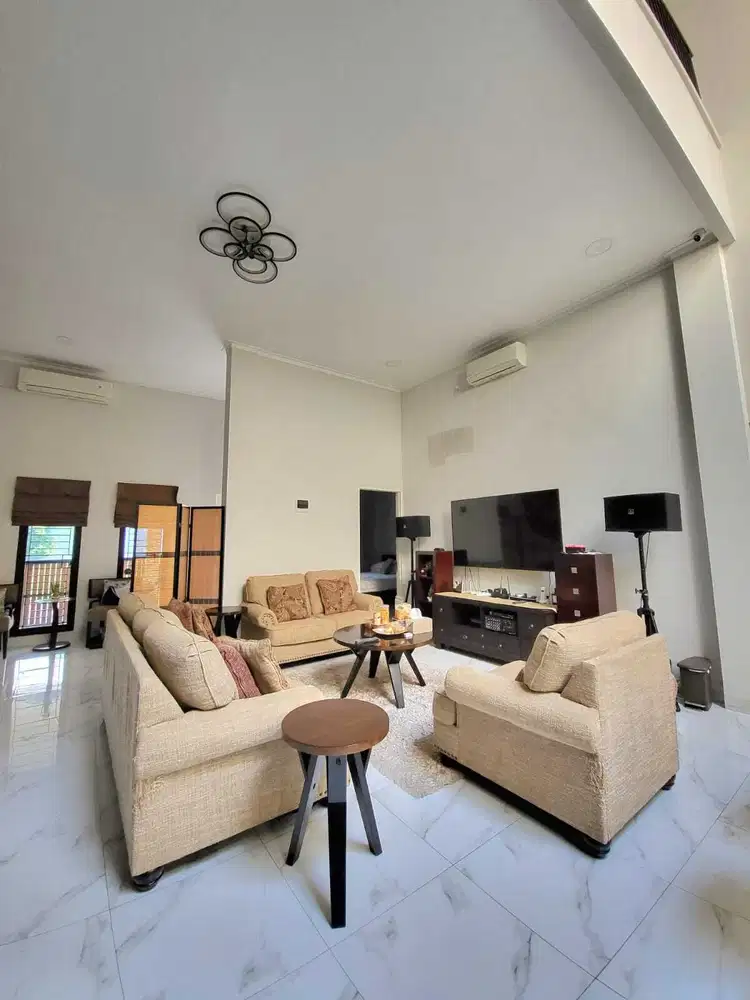 Rumah Luas Siap Huni Area Premium Harga Murah Di Menteng Utama BIntaro