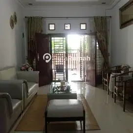 DIJUAL VILLA JALAN PLUTO KOMPLEK JOHOR INDAH PERMAI (KEVIN)