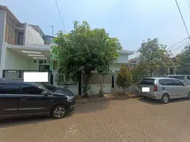Dijual rumah dekat pusat bisnis di Taman Kota Bekasi