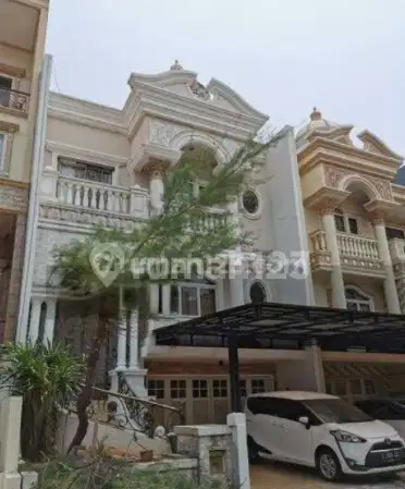 di sewakan Cluster Florence PIK