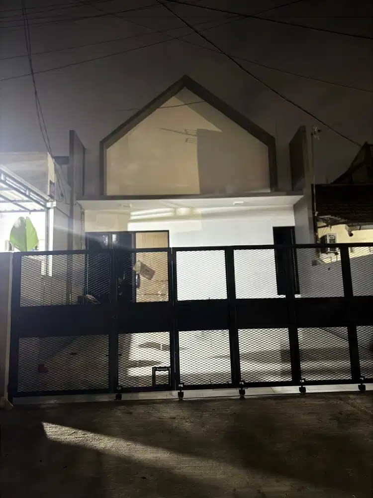 JUAL RUMAH BANGUNAN BARU DI MUTIARA GADING TIMUR BEKASI