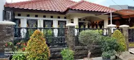Turun harga Rumah Karang Tengah bagus siap huni hadap selatan