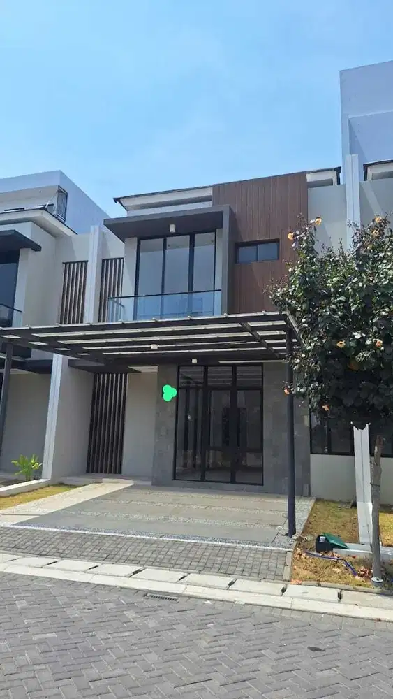 sewa rumah baru cluster simprug residence PIK 2 uk 8x15m kosongan