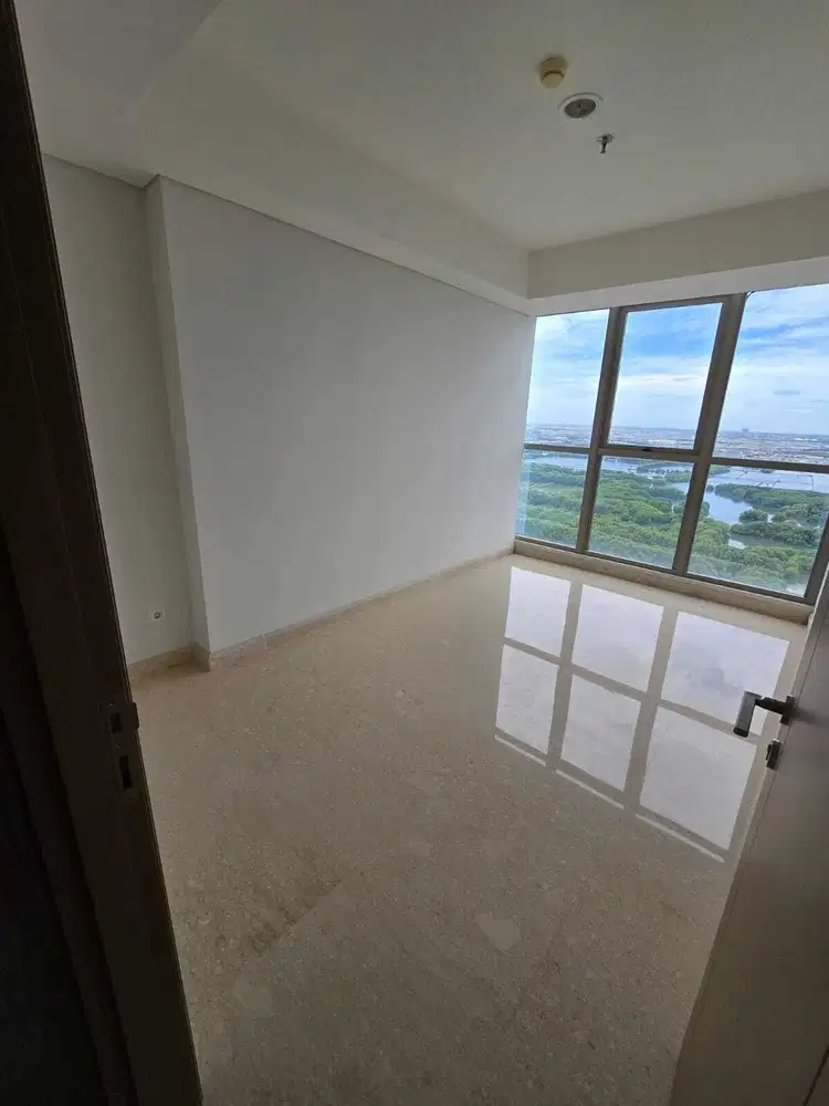 Sewa Apartment Gold Coast PIK 3BR Luas 113m2 Highzone View Cakep