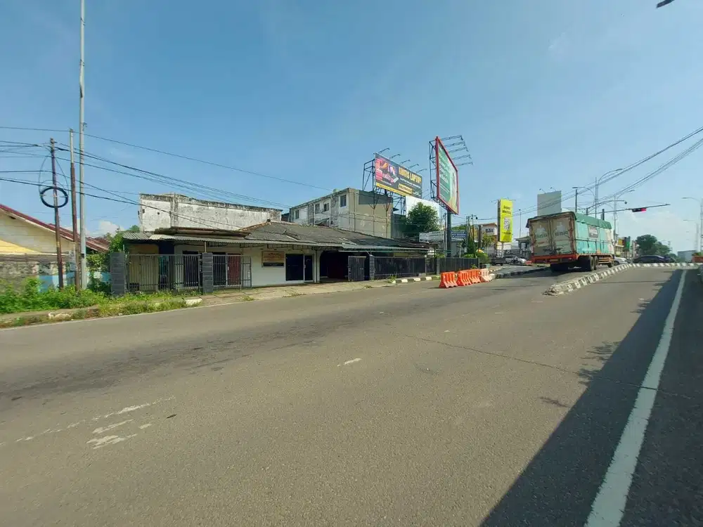 DIJUAL RUMAH BESAR JALAN ABDUL ROZAK SIMPANG PATAL PALEMBANG