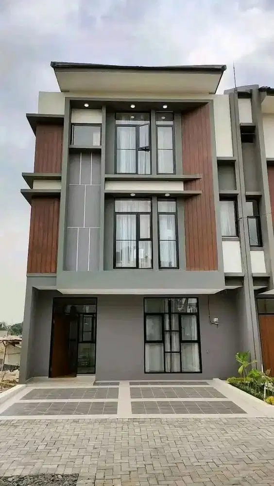 RUMAH 2 & 3 LANTAI DEKAT PEMDA TANGSEL