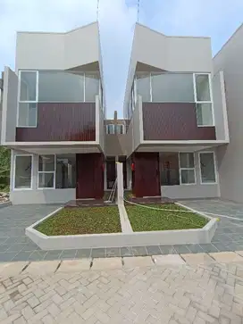 Rumah Baru 2 Lantai Akses 2 mobil di Jatibening free biaya-biaya