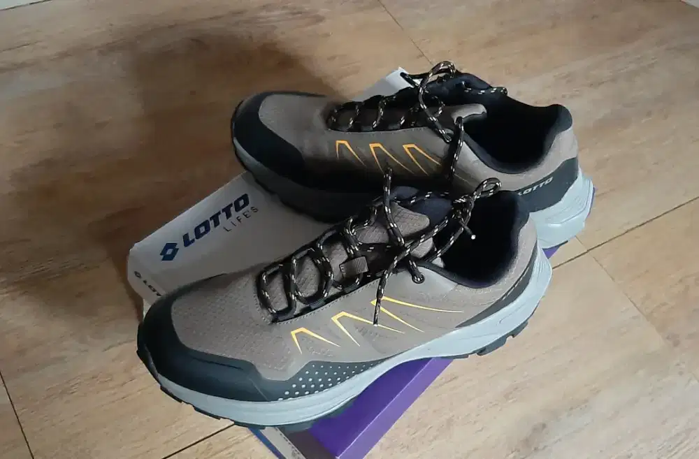 Sepatu Outdoor import -  lotto