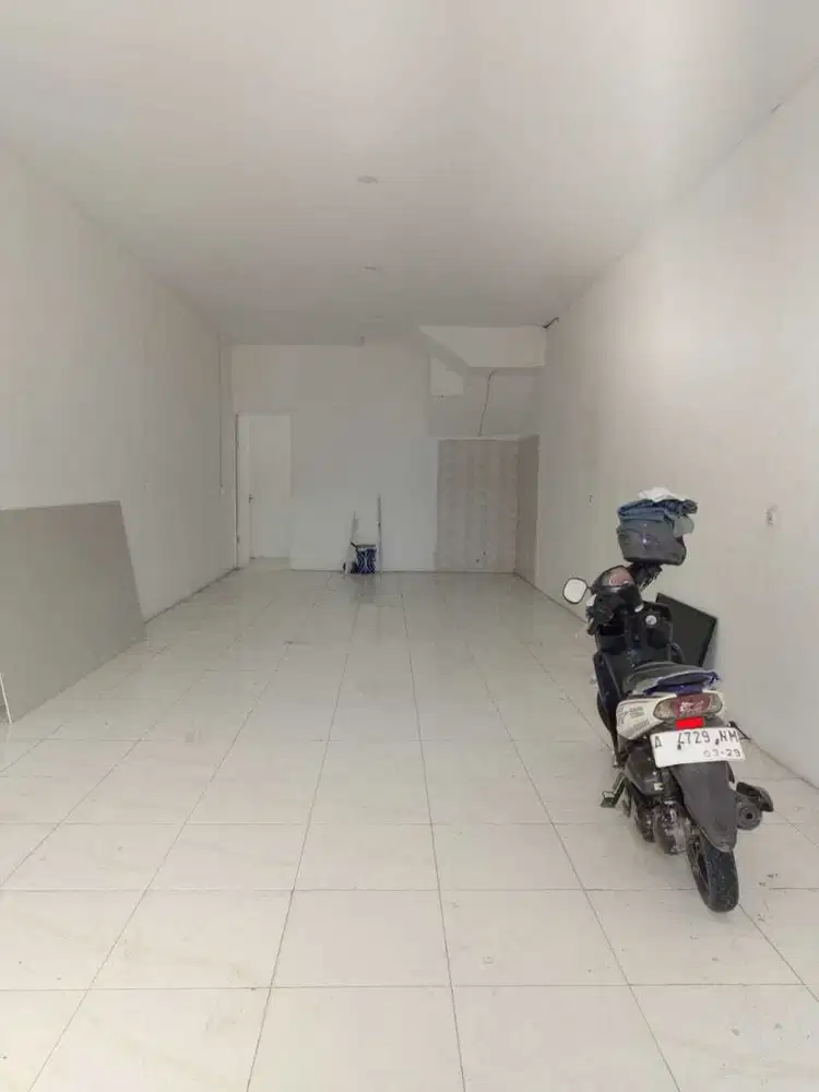 Ruko pluit dekat muara karang 3 lantai