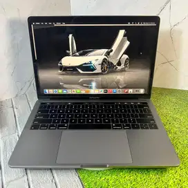 **Macbook Pro 2019 13 inch 8/256 Space Gray Normal**