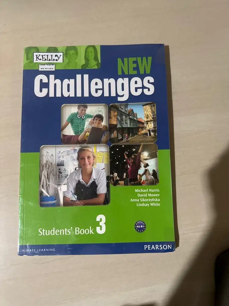 Buku English CHALLENGE