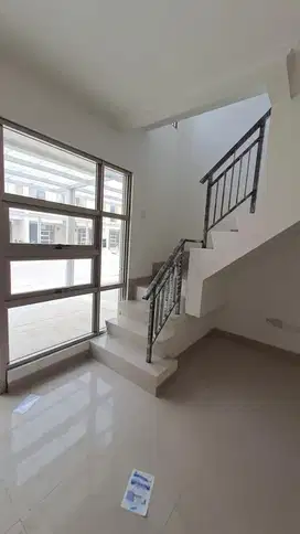 Rumah dijual kawasan pik 2 ukuran 4,5 x 10