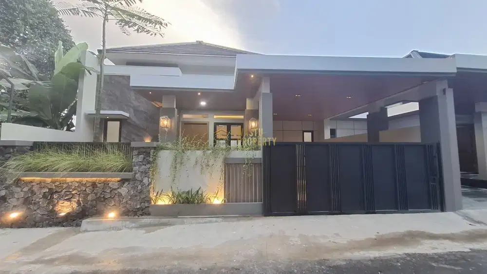 RUMAH BARU DESIGN MODERN DI NGAGLIK , DEKAT RS GRAMEDIKA