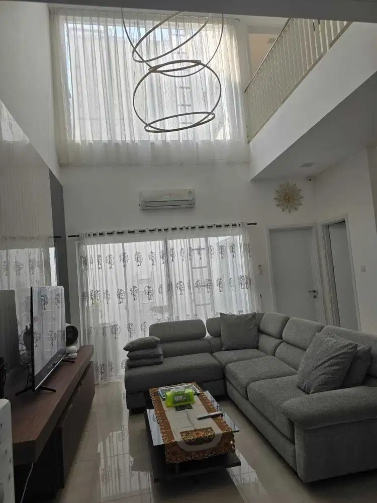 FOR SALE RUMAH FURNISH SIAP HUNI RIVIERA PURI METLAND