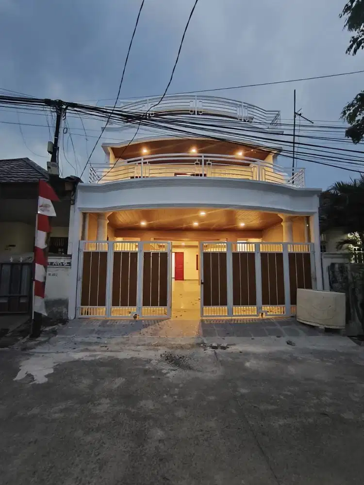 RUMAH MEWAH 3 LT SIAP HUNI DI PERTAMA KEMANG BOJONG RAWALUMBU BEKASI