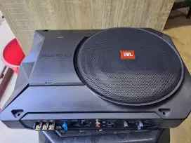 subwofer kolong jbl