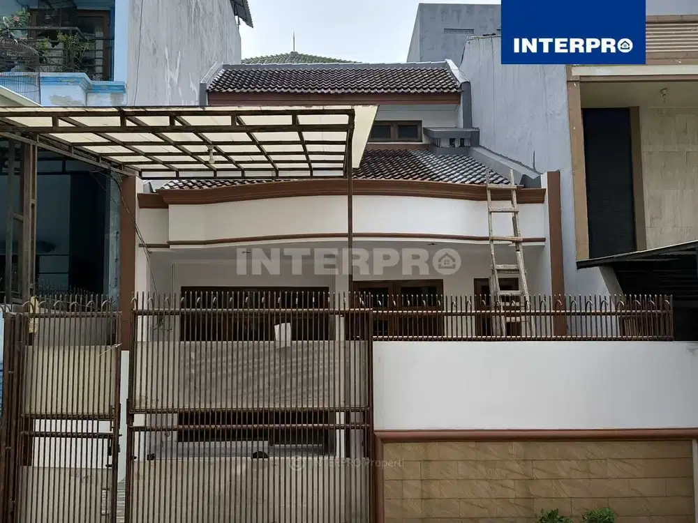 Rumah Dijual Siap Huni Taman Ratu Lokasi Strategis Luas Tanah 90m2