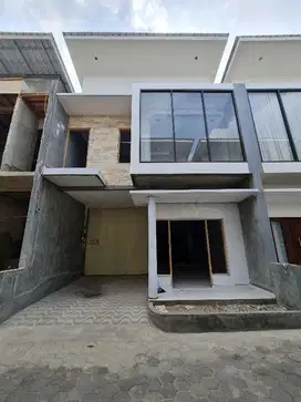 RUMAH BARU DALAM TOWNHOUSE TERMURAH DI JAKARTA SELATAN