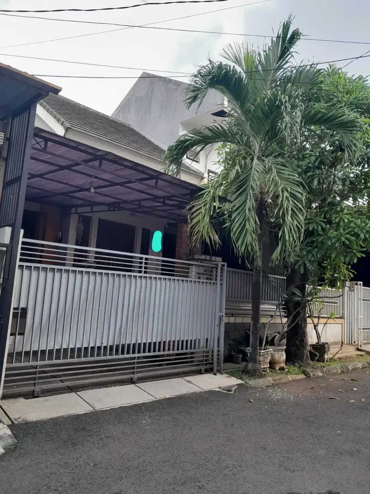Rumah Cantik 1,5 lantai Nusaloka Bangunan Mandiri, SHM