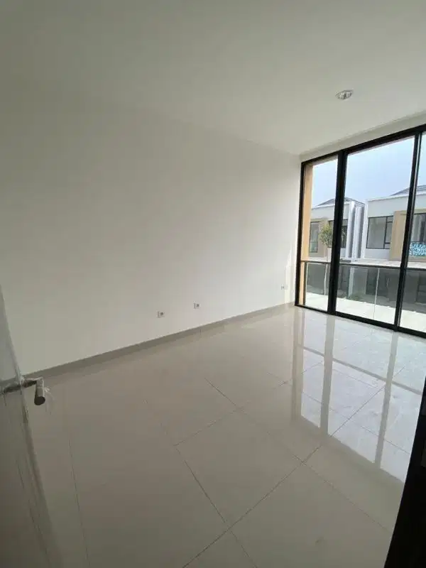 Dijual Murah Rumah uk. 6x10 Milenial City PIK 2 Extension Kosongan