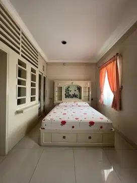 DIJUAL APARTEMEN GADING MEDITERANIA 2BR SEMI FURNISHED