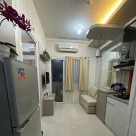 SEWA MURAH    Apartement Green Pramuka 2BR Furnish di atas Mall