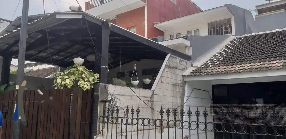 Rumah Bagus 2 Lantai Siap Huni di Kayu Putih, Jakarta Timur