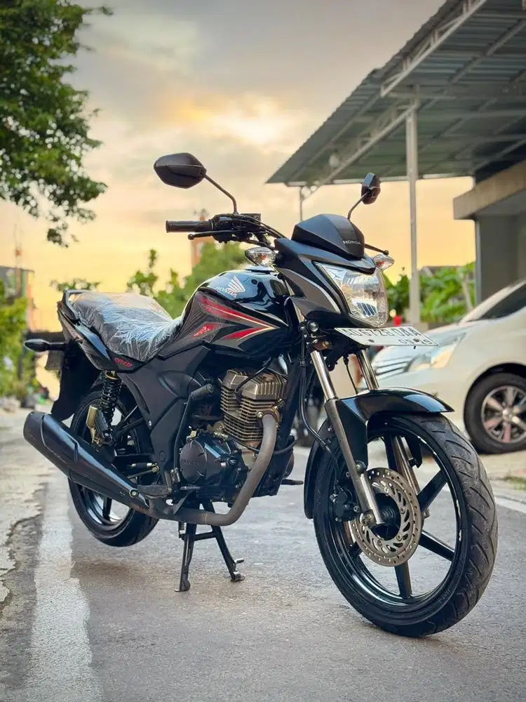 Honda VERZA 150 KM RENDAH PAJAK BARU